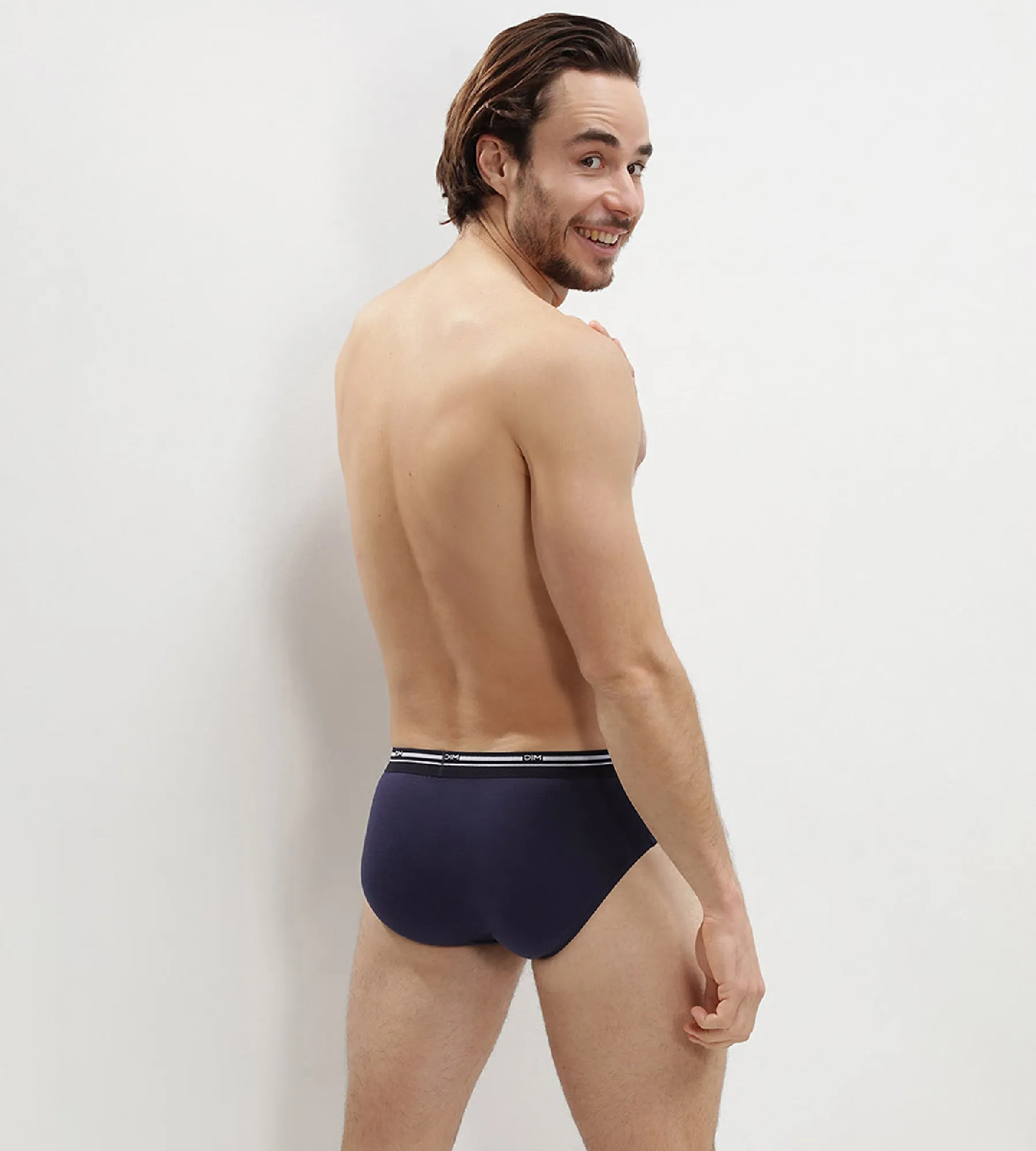 Classic colors 2 pack briefs in denim blue and red with contrast waistband