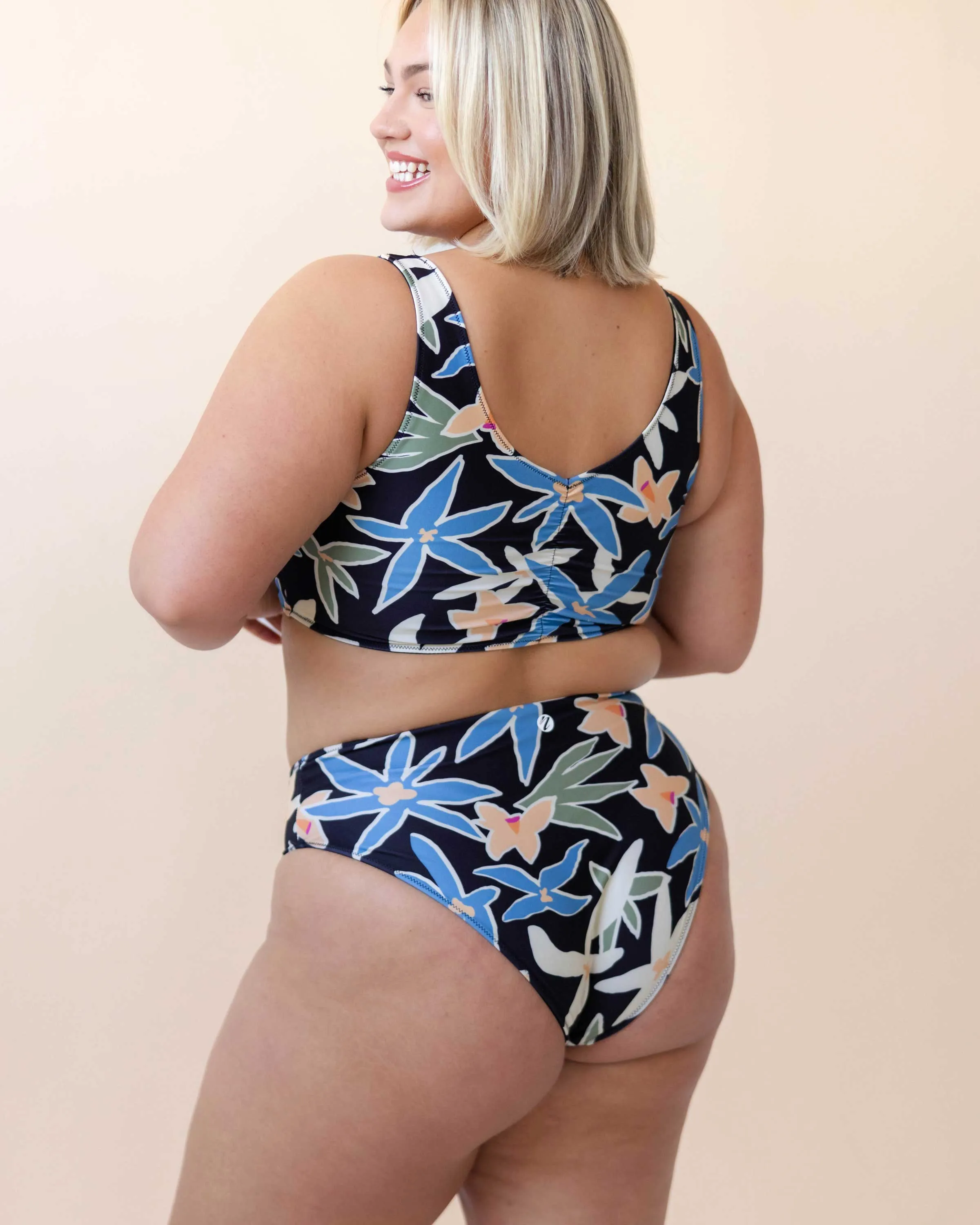 Raven Reversible High Leg Bottom