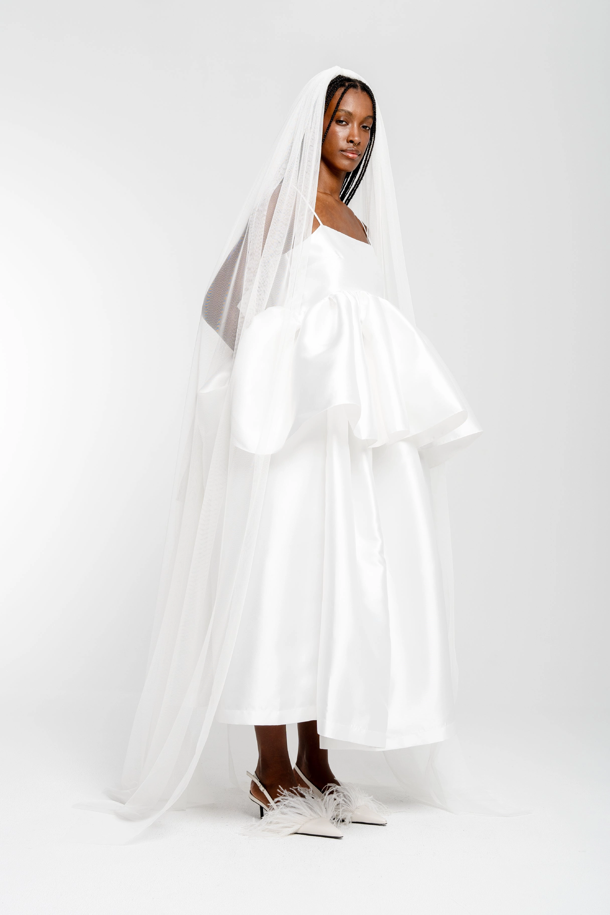 WHITE HIGH WAIST PLEATED FULL SKIRT